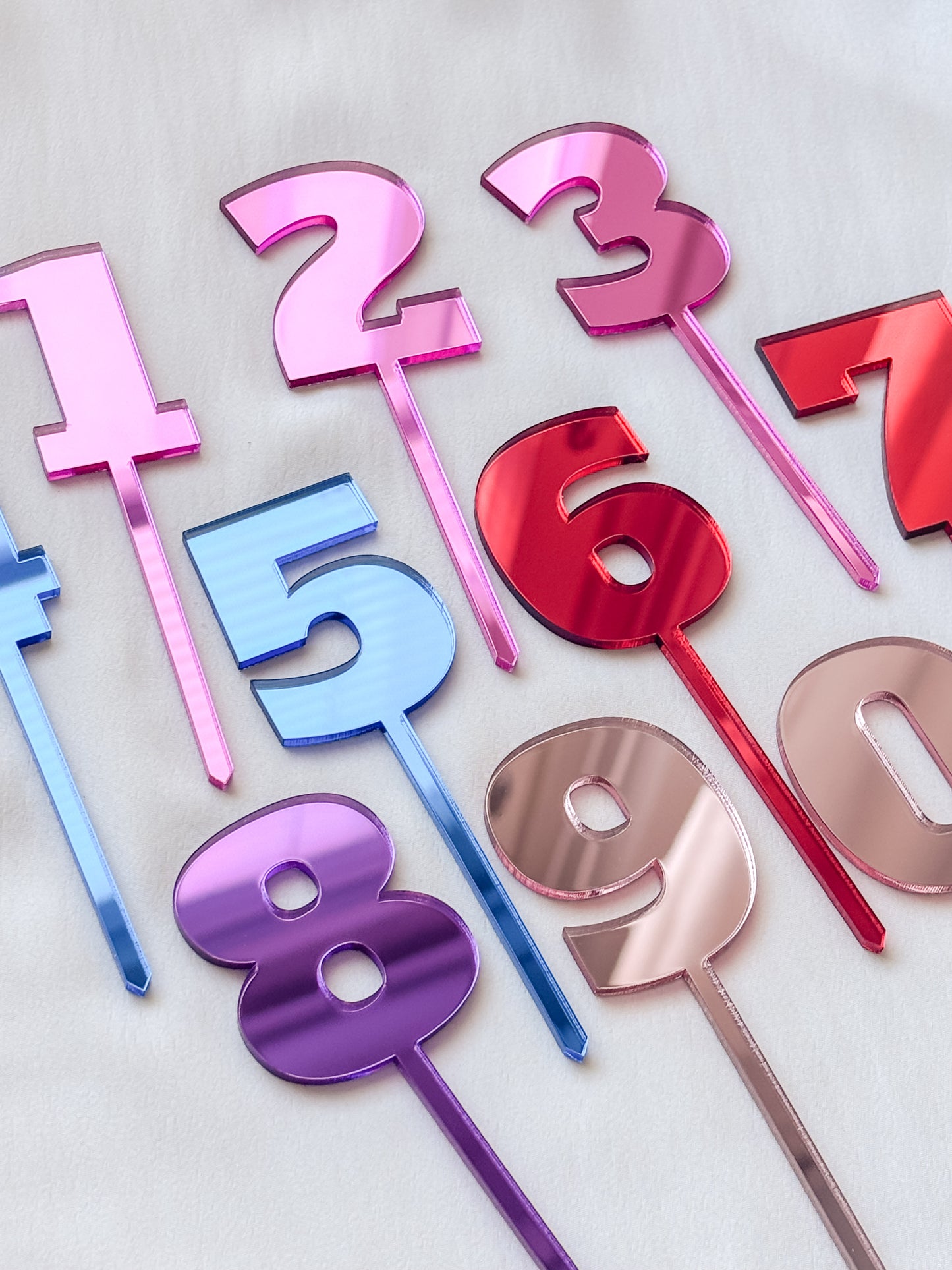 Kakkukoriste Numero 1kpl (eri värejä)