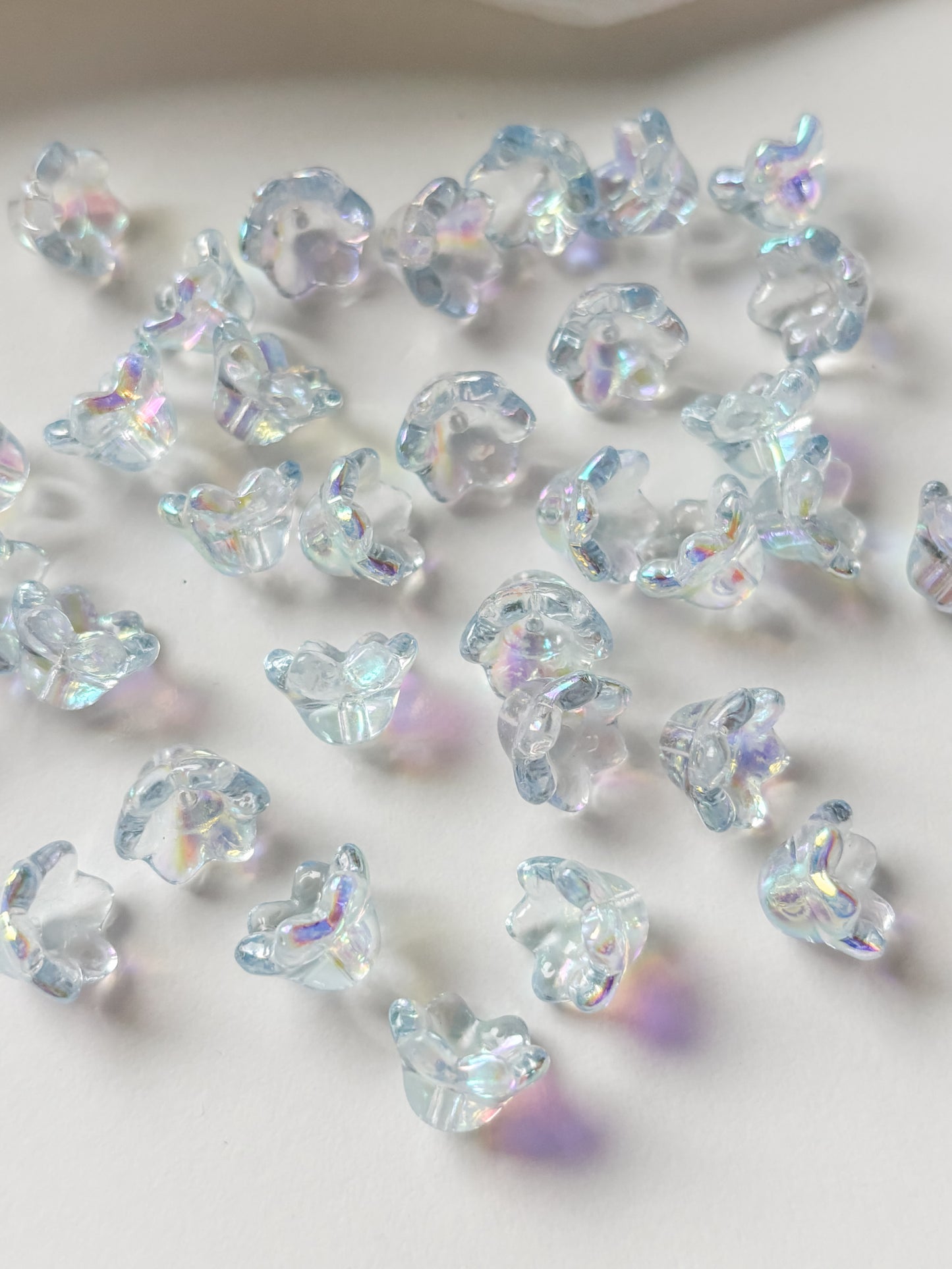 Lasihelmi kukka vaaleansininen  12x8mm, 10kpl