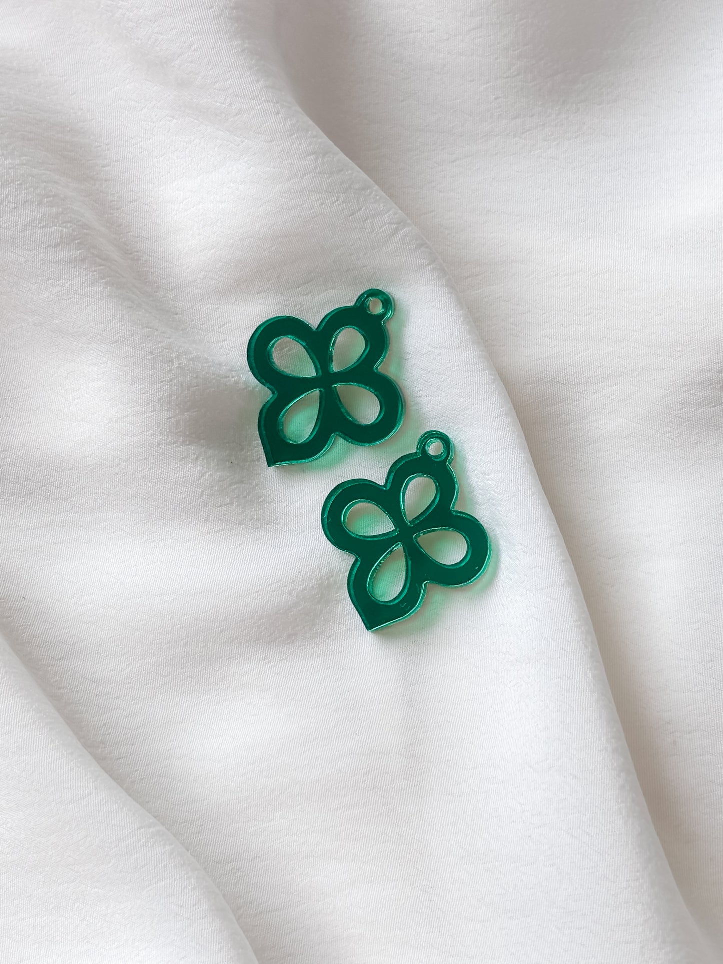 Riipus 30mm 1pari (eri värejä)
