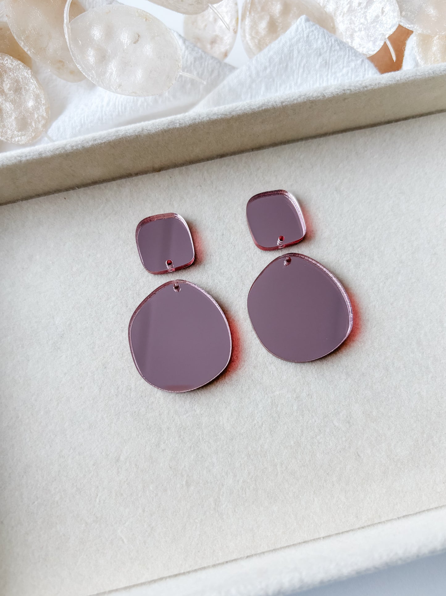 Pendant set 50mm, 1 pair (different colors)