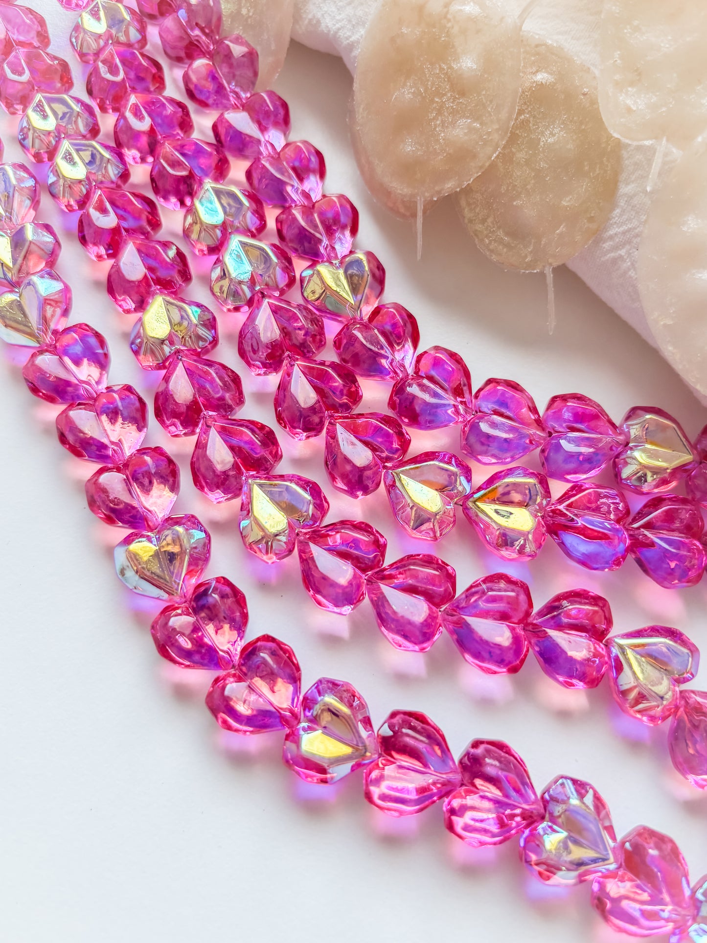 Glass bead heart 15x13x8.5mm, 10pcs