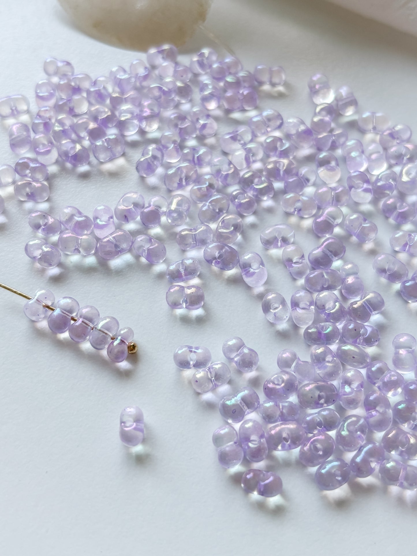 Lasihelmi 5.5~6x3~3.5x3mm, liila, 50kpl