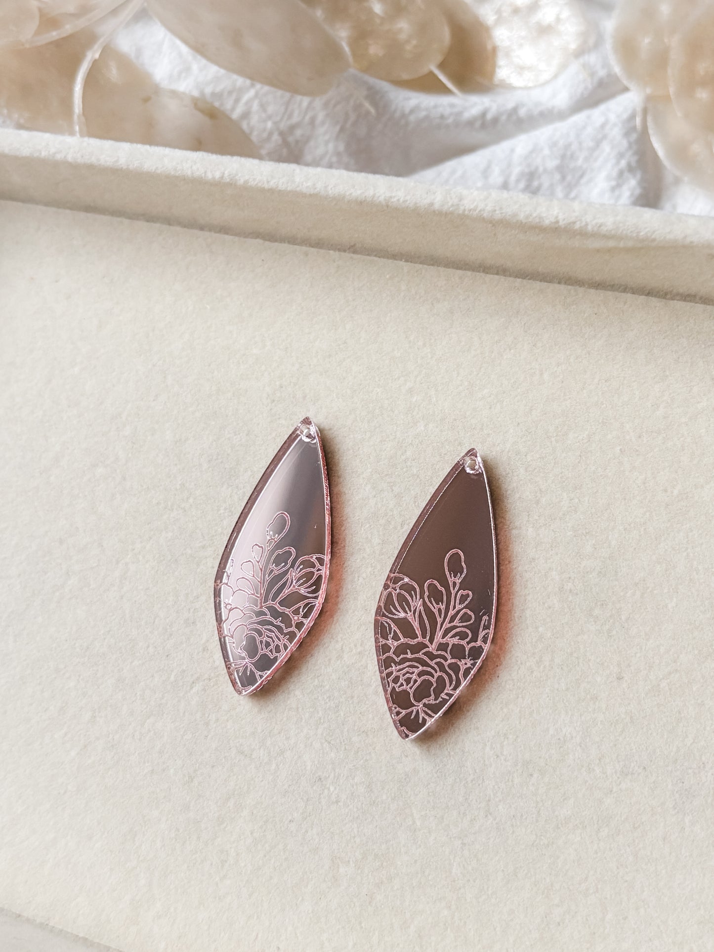 Riipus kukka 44mm, 1pari