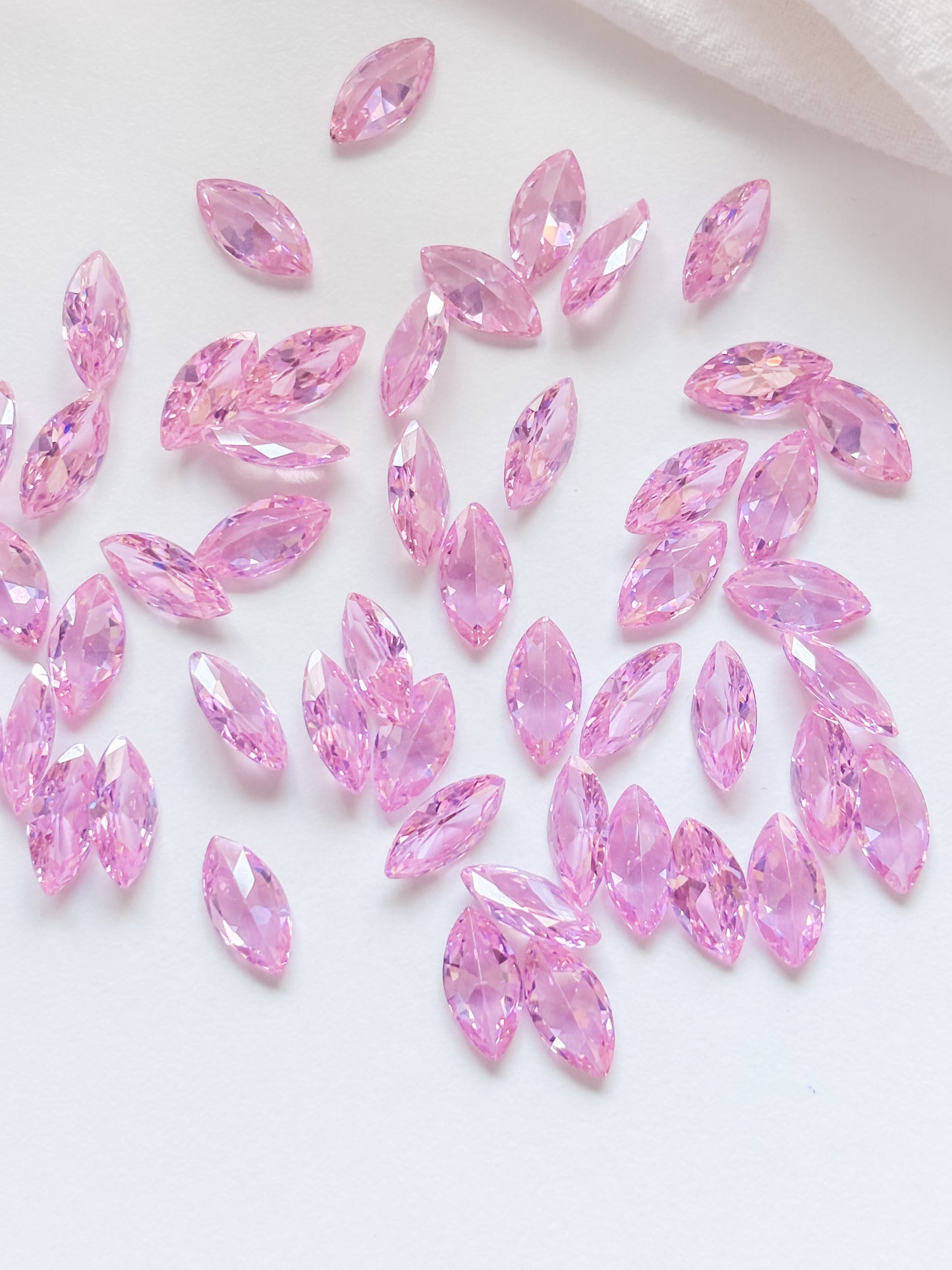 Zirkonia kapussi 12x6x3mm, 6kpl