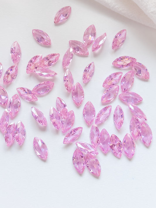 Zirkonia kapussi 12x6x3mm, 6kpl