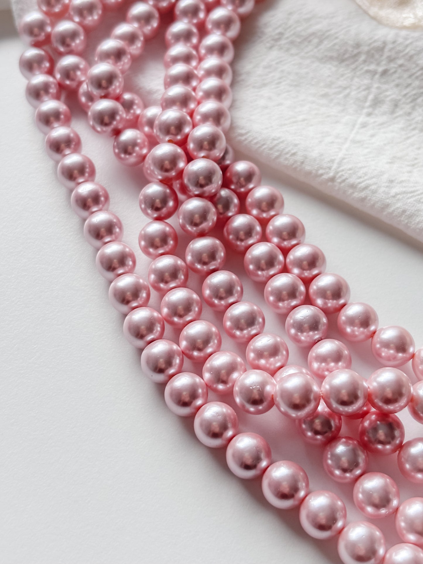 Shell pearl helmi 8mm, n.50kpl