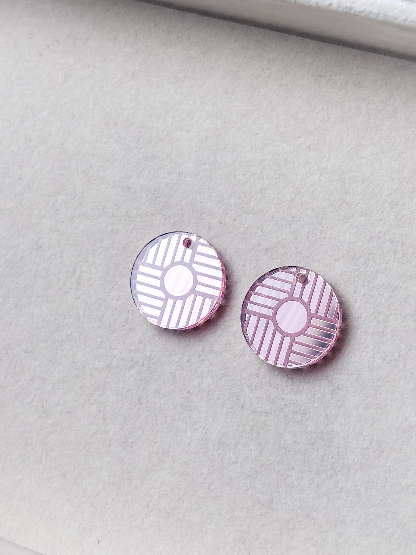 Riipus ympyrä 20mm, 1pari (eri värejä)