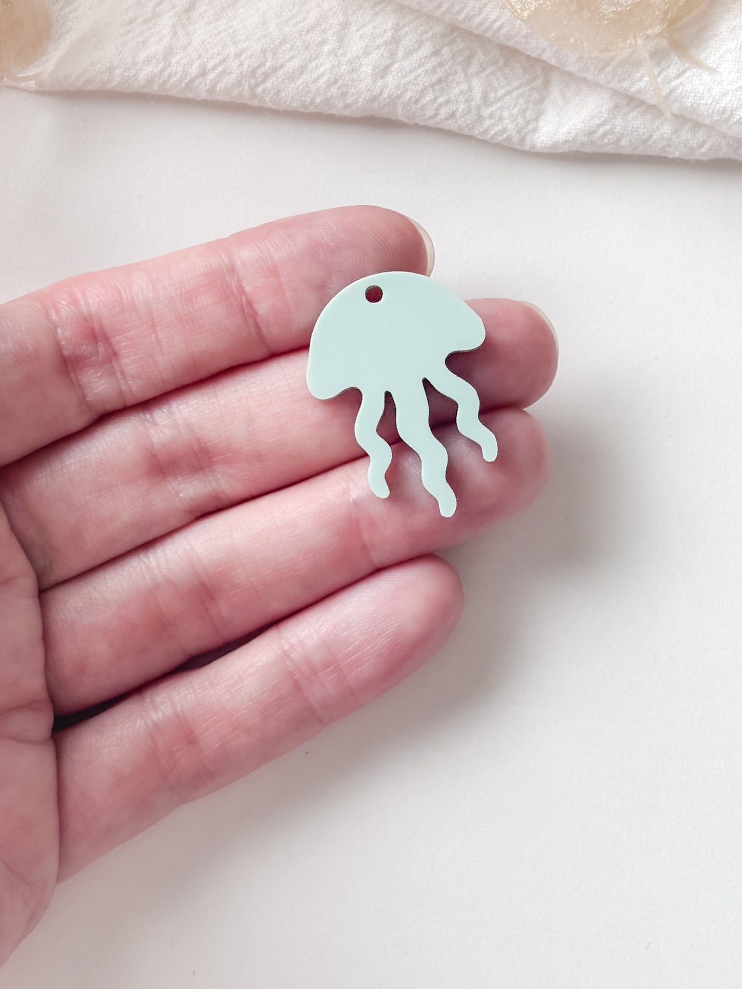 Riipus meduusa 30mm, 1pari (eri värejä)