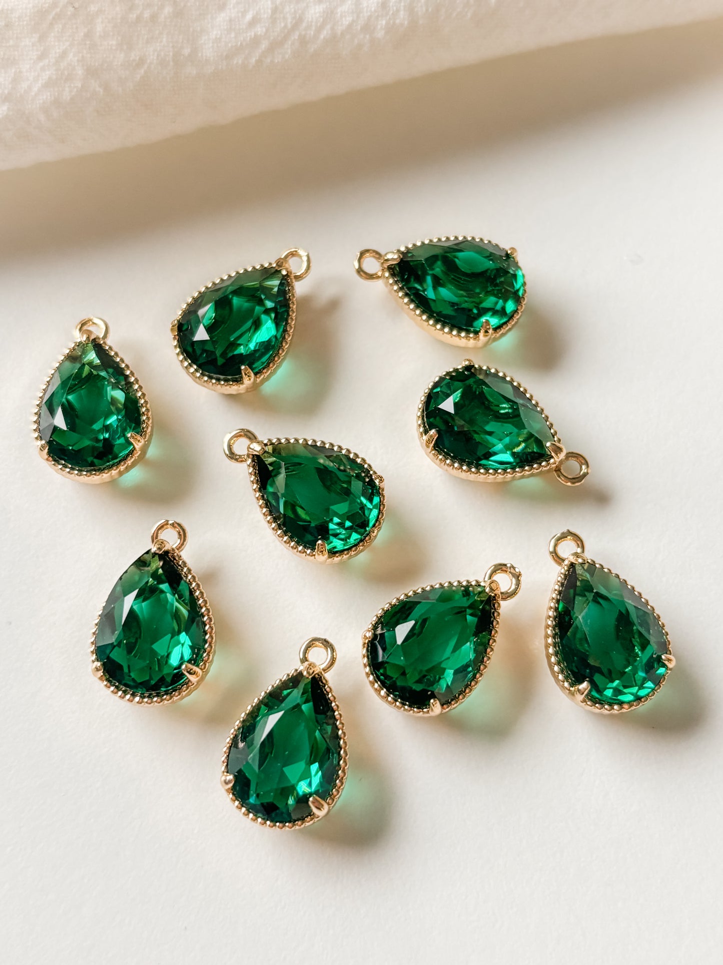 Lasiriipus pisara 19x12x8.5mm, 2kpl