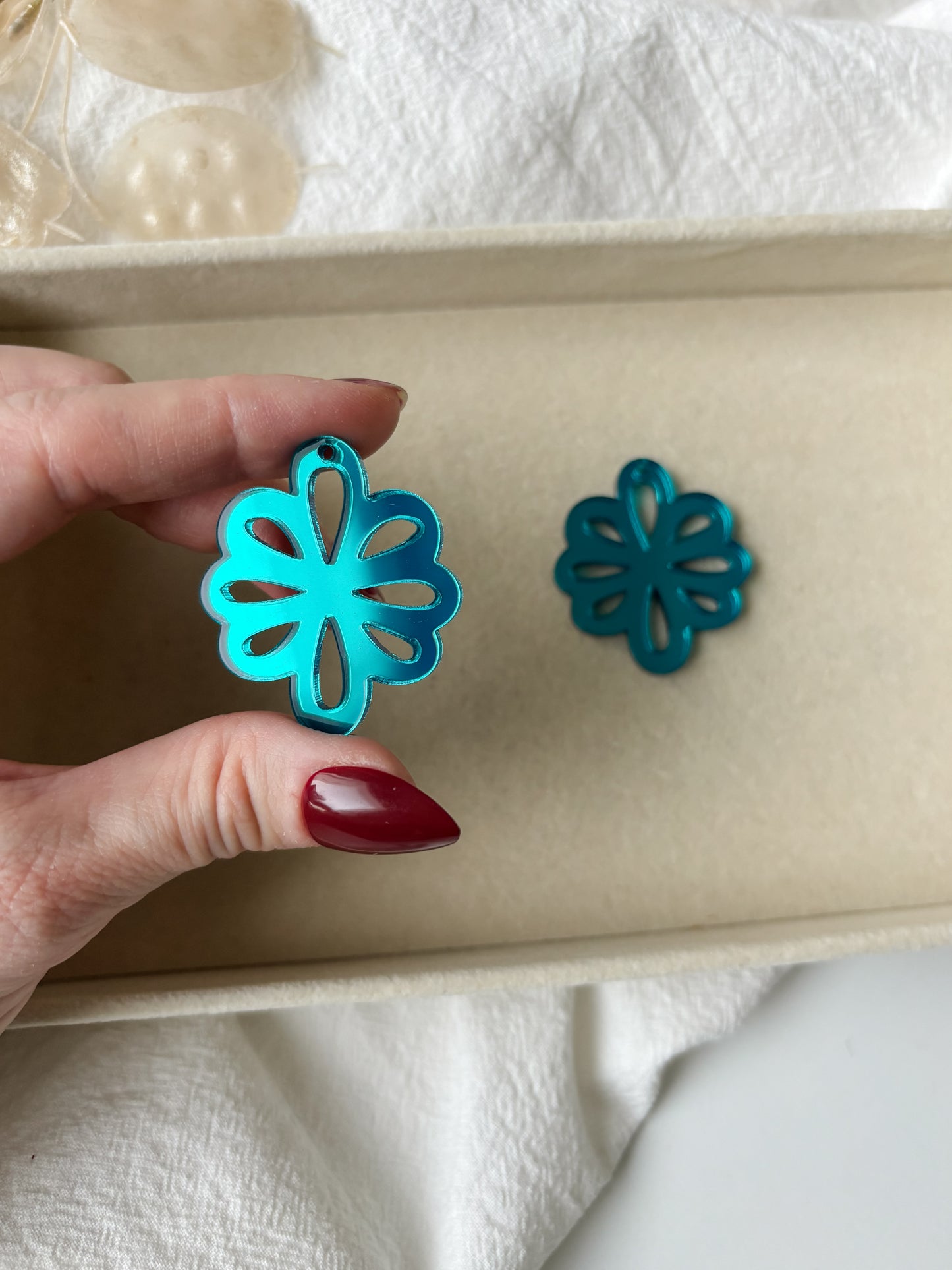 Riipus 40mm, 1pari (eri värejä)